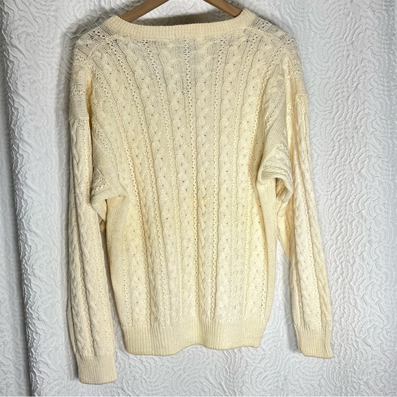 VINTAGE Creamy V Neck Cable Knit Sweater Top - Picture 2 of 4